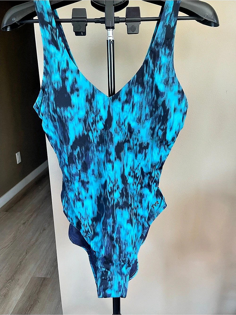 TYR Abstract Blue & Black One Piece Size Large